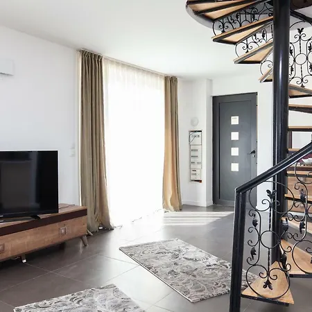 Szálloda D'azur Riou Cannes