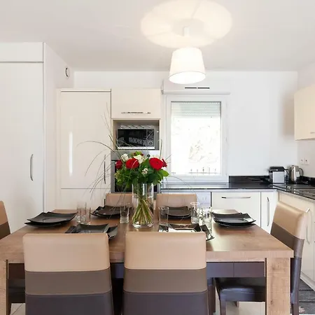 Szálloda D'azur Riou Cannes