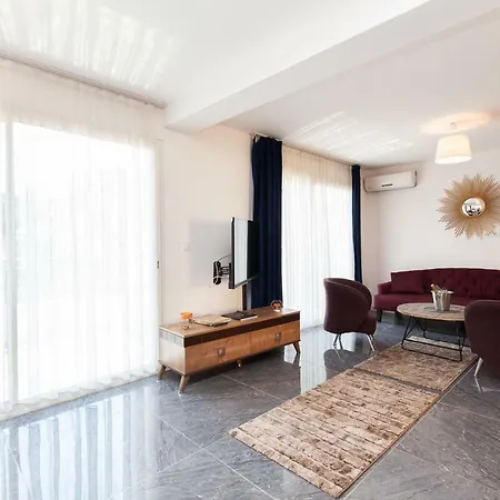 Hotell D'azur Riou Cannes