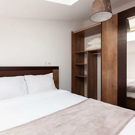 Apartahotel Gold Lyon Résidence