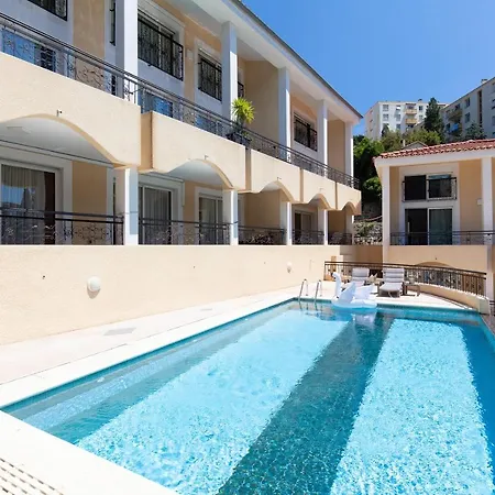 Apartahotel Gold Lyon Résidence 2*