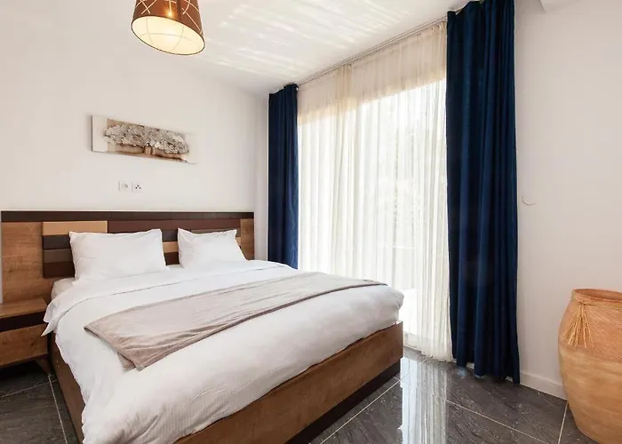 Hotel D'azur Riou 3*