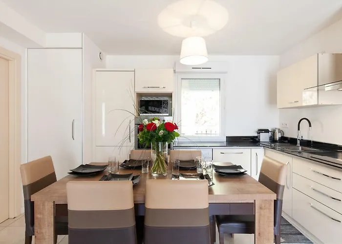 Hotel D'azur Riou Cannes