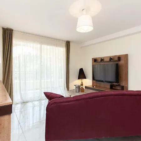 D'azur Riou Aparthotel Cannes