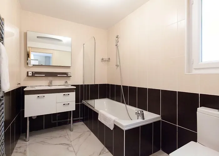 Hotel D'azur Riou
